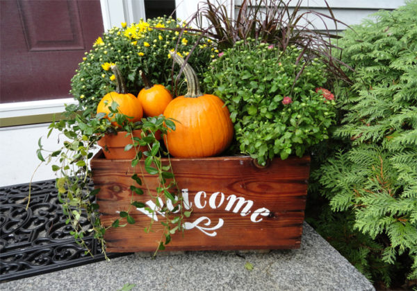 Fall planter - self watering garden container DIY